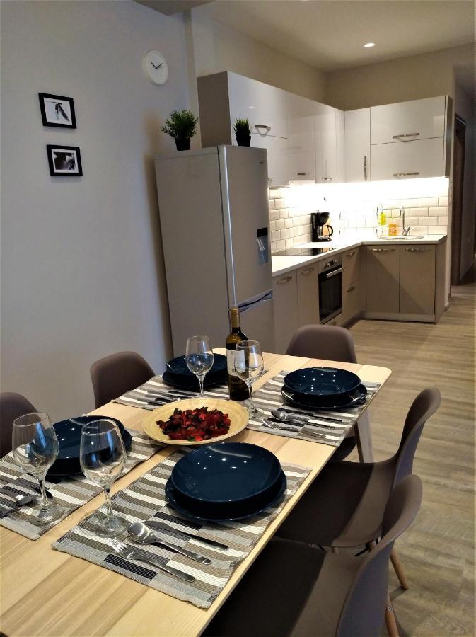 More Athens Apartments * Atina